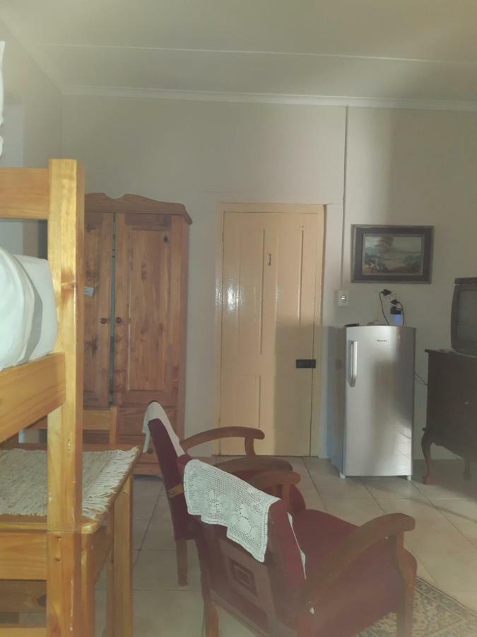 Sutherland Guest House ภายนอก รูปภาพ